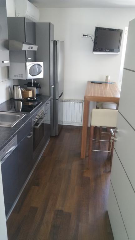 Apartment Opatment *